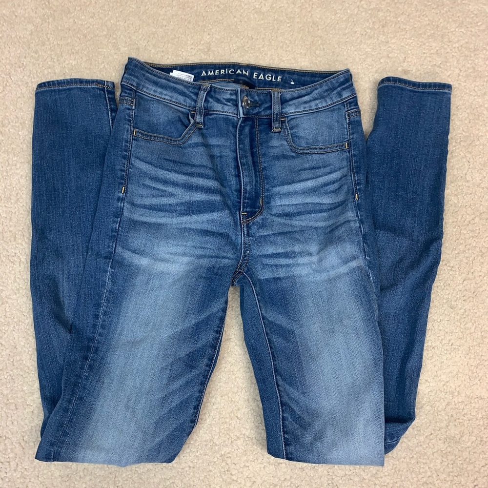 American eagle jeans!